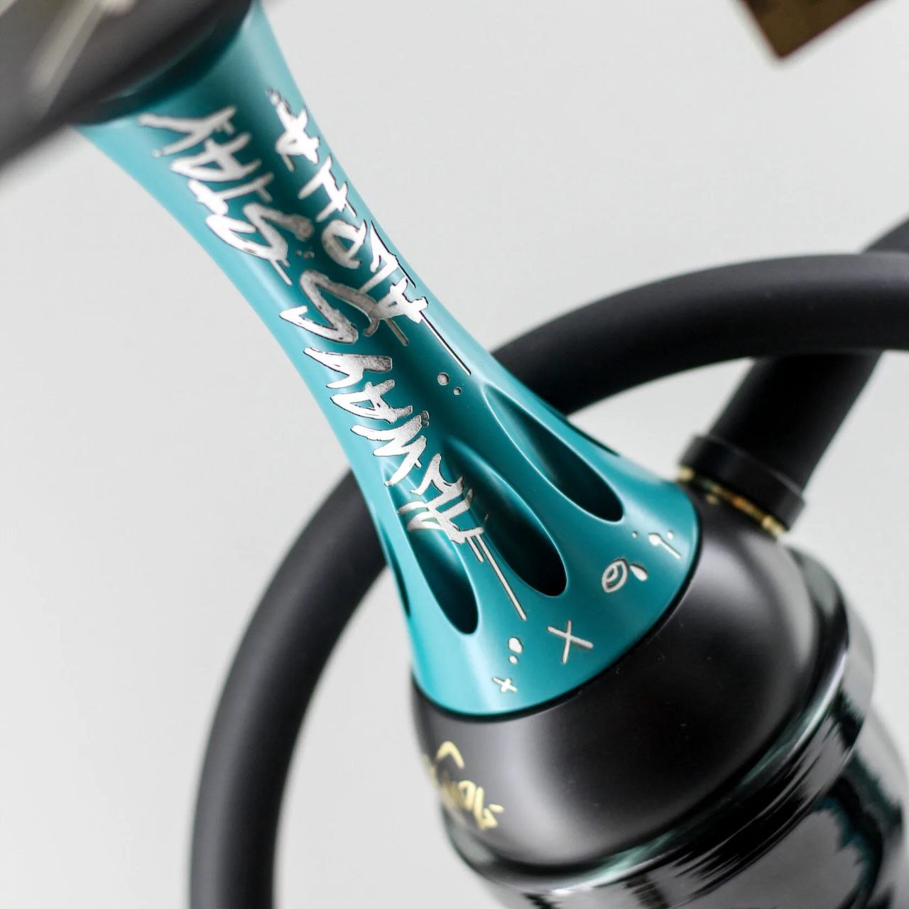 Hookah Alpha Hookah x Vandal